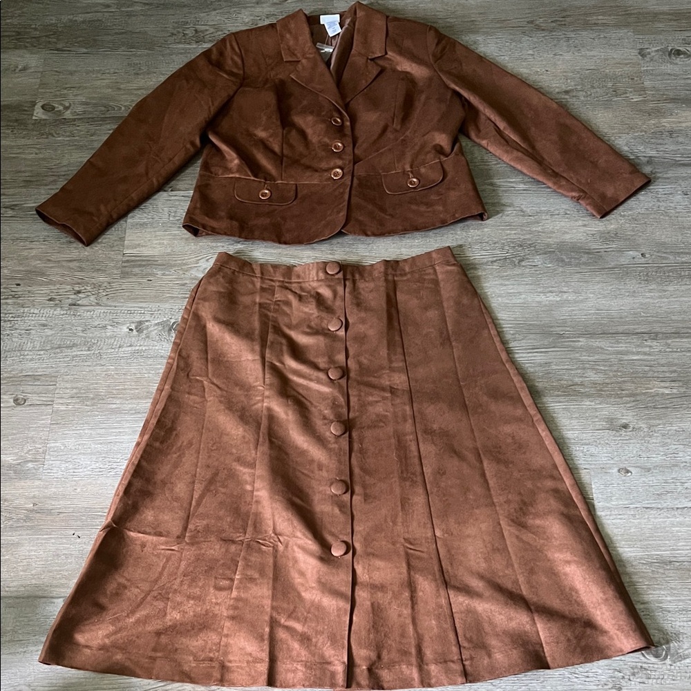 NWT BFA classics Chic Brown Faux Suede A-Line Skirt and blazer 16P